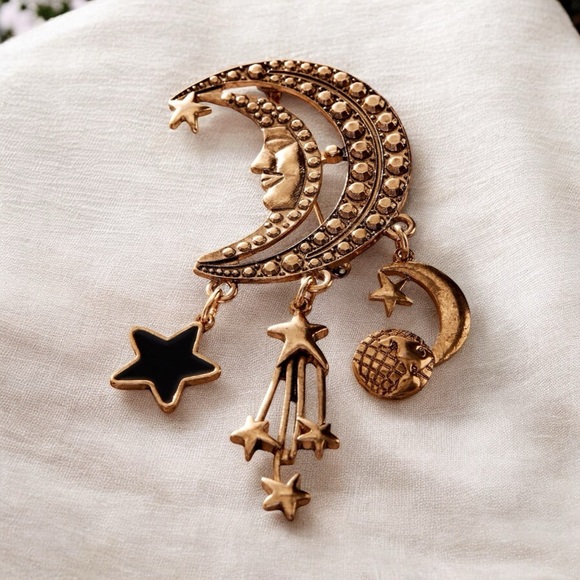 🆕Free People Celestial Dreams Brooch! - Picture 1 of 6
